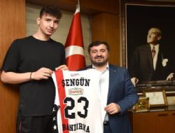 GRESUN ALPEREN'LE GURUR DUYUYOR