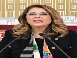 CHP'Lİ GEZMİŞ, AKP'Yİ TOPA TUTTU!..